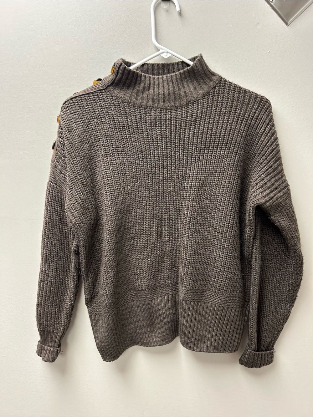 Suzy Shier Women’s Mock Neck Brown Knit Sweater